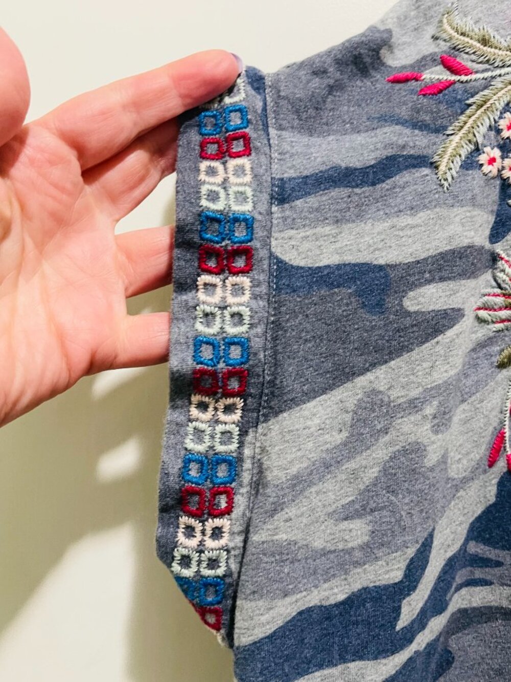 Ladies Johnny Was Embroidered Tee - Picture 5 of 8